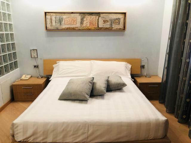 Hotel Le Moran Cusago Bagian luar foto