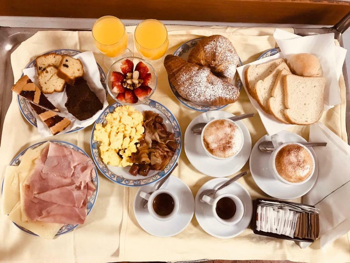 Hotel Le Moran Cusago Bagian luar foto